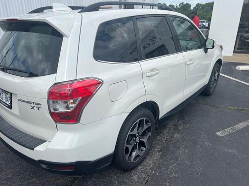 Crystal White Pearl 2016 Subaru Forester 2.0XT Premium