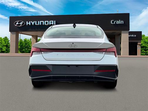 2025 Hyundai ELANTRA SEL