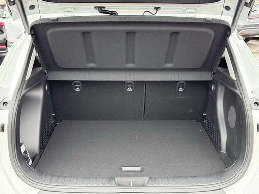 Atlas White 2026 Hyundai KONA Limited