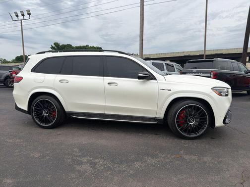 MANUFAKTUR Diamond White Metallic 2021 Mercedes-Benz AMG GLS 63 Base