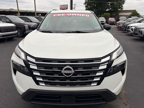 Glacier White 2024 Nissan Rogue S