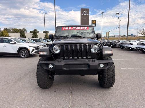 Black Clearcoat 2023 Jeep Wrangler Sport