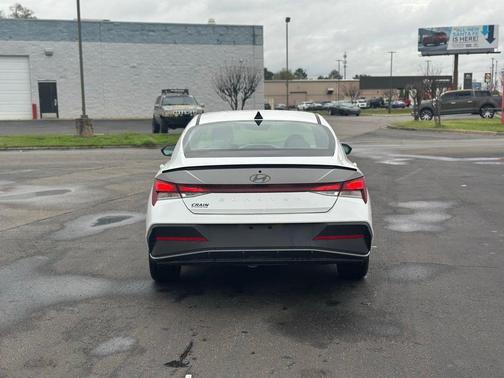 2025 Hyundai ELANTRA Sport