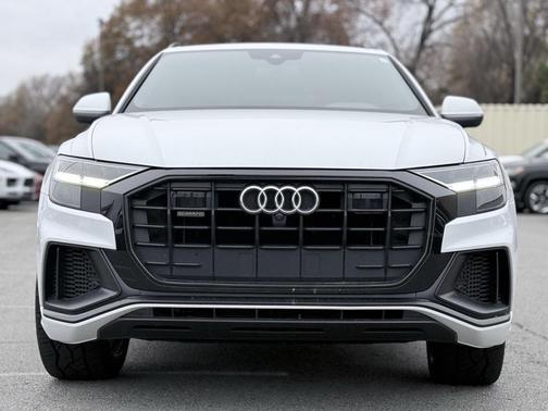 2020 Audi Q8 55 Premium Plus