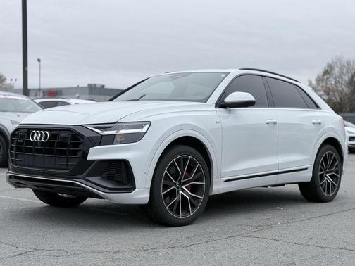 2020 Audi Q8 55 Premium Plus