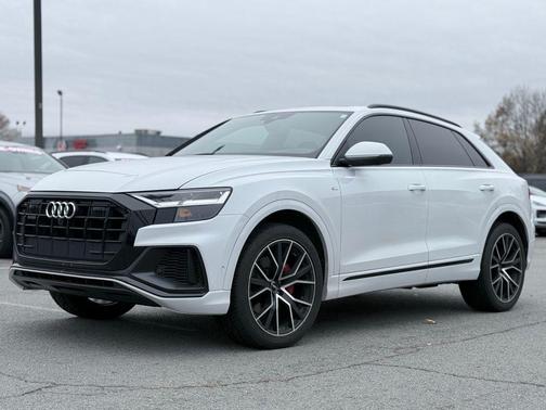 2020 Audi Q8 55 Premium Plus