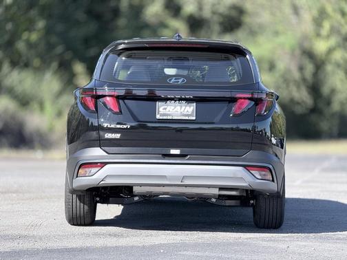 2025 Hyundai TUCSON SE