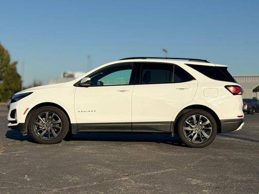 2022 Chevrolet Equinox FWD RS