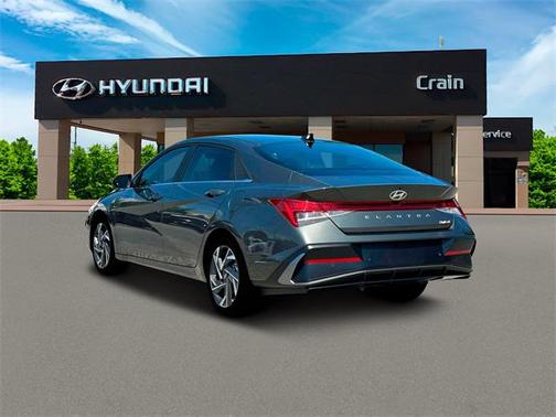2025 Hyundai ELANTRA Limited