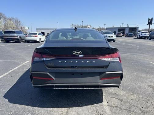 2025 Hyundai ELANTRA Sport