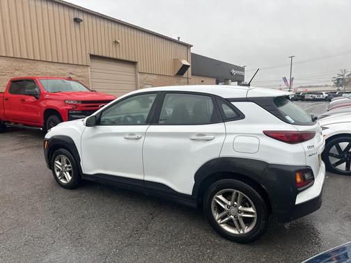2021 Hyundai KONA SE