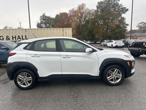 2021 Hyundai KONA SE