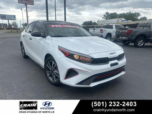 Snow White Pearl 2023 Kia Forte LXS