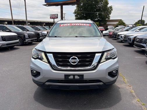 Brilliant Silver Metallic 2019 Nissan Pathfinder SL
