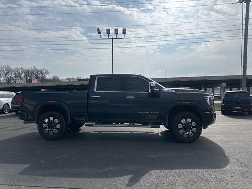 2024 GMC Sierra 2500 Denali