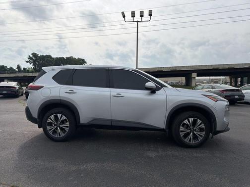 Brilliant Silver Metallic 2023 Nissan Rogue SV