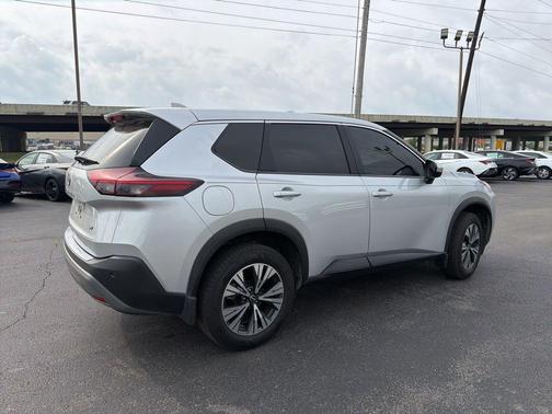 Brilliant Silver Metallic 2023 Nissan Rogue SV