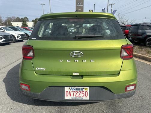 2024 Hyundai VENUE SEL