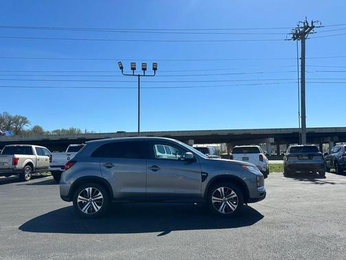 2024 Mitsubishi Outlander Sport SE