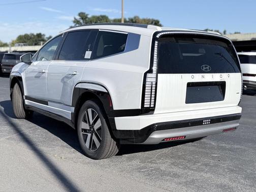 2026 Hyundai IONIQ 9 SEL