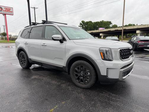 Wolf Gray 2023 Kia Telluride SX X-Pro