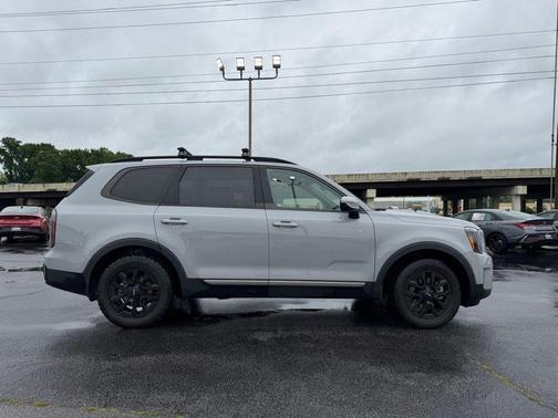 Wolf Gray 2023 Kia Telluride SX X-Pro