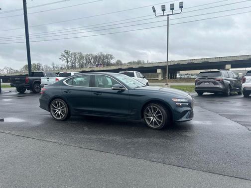 2025 Genesis G70 2.5T RWD