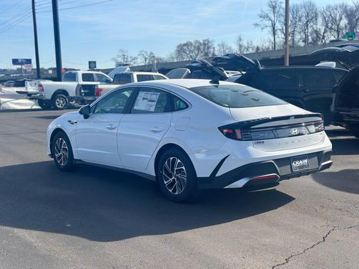 Serenity White 2026 Hyundai SONATA Hybrid Base