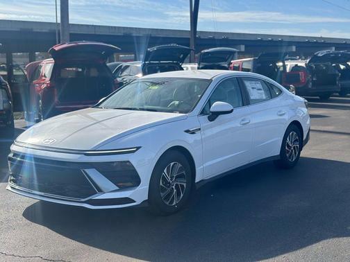 Serenity White 2026 Hyundai SONATA Hybrid Base