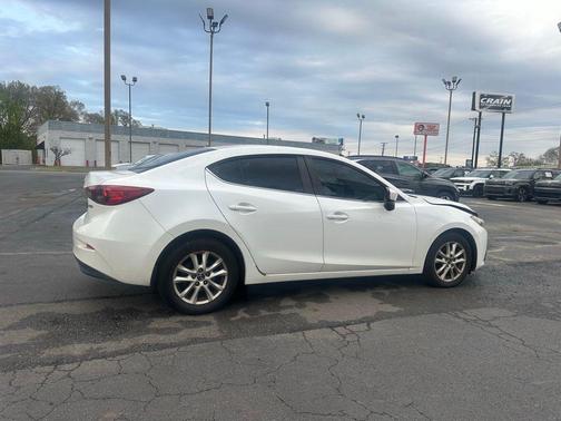 Snowflake White Pearl Mica 2016 Mazda Mazda3 i Sport