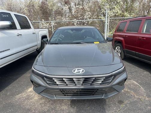 2025 Hyundai ELANTRA Sport