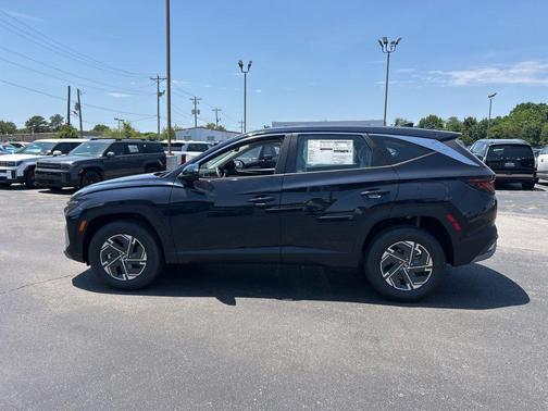 Deep Sea 2026 Hyundai TUCSON Hybrid Blue SE