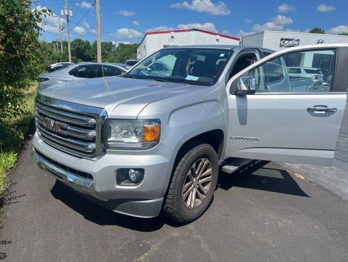 Quicksilver Metallic 2019 GMC Canyon SLT