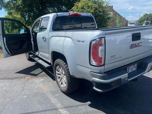 Quicksilver Metallic 2019 GMC Canyon SLT