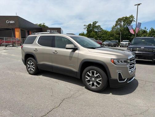 Light Stone Metallic 2023 GMC Acadia FWD SLE