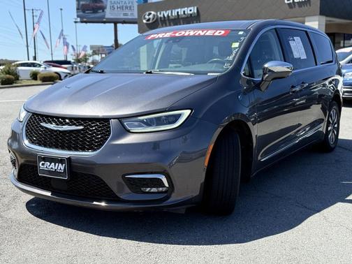 2022 Chrysler Pacifica Hybrid Limited