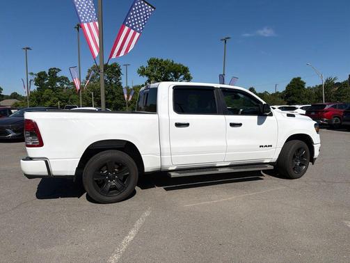 Bright White Clearcoat 2023 RAM 1500 Big Horn/Lone Star