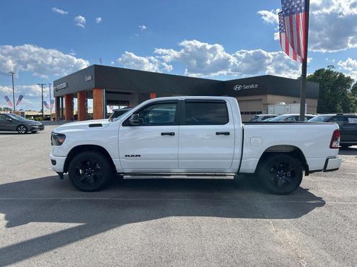 Bright White Clearcoat 2023 RAM 1500 Big Horn/Lone Star