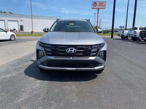 Shimmering Silver 2026 Hyundai TUCSON SEL