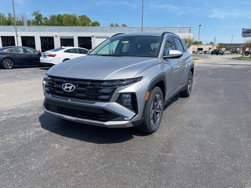 Shimmering Silver 2026 Hyundai TUCSON SEL