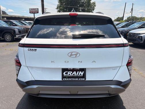 Atlas White 2026 Hyundai KONA SEL Premium