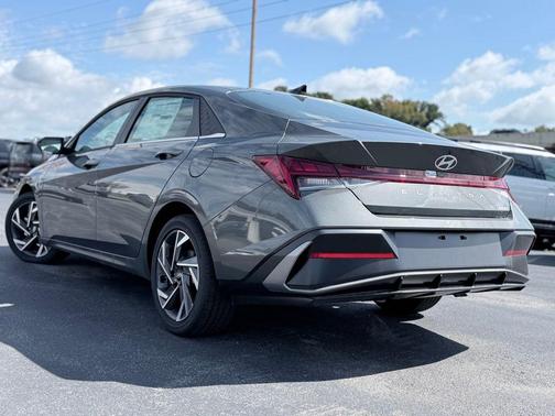 Amazon Gray 2025 Hyundai ELANTRA Limited