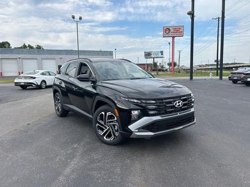 Phantom Black 2026 Hyundai TUCSON SEL