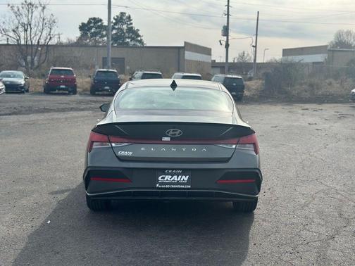 2025 Hyundai ELANTRA Sport