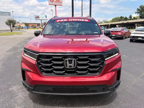 Radiant Red Metallic II 2025 Honda Pilot Sport