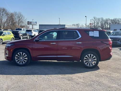 2023 Chevrolet Traverse Premier