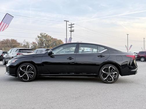 2024 Nissan Altima SR FWD