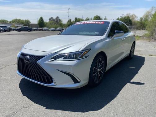 2023 Lexus ES 300h Base