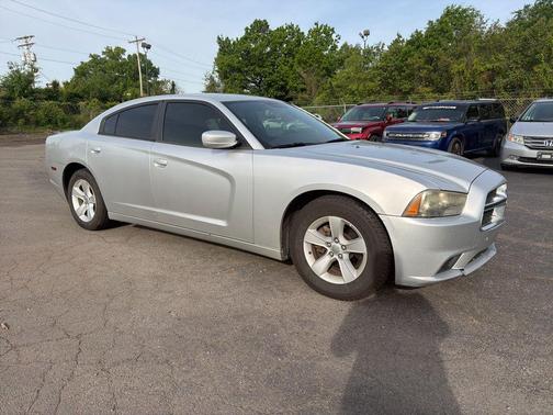 Bright Silver Metallic Clearcoat 2012 Dodge Charger SE