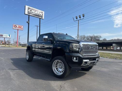 2018 GMC Sierra 2500 Denali